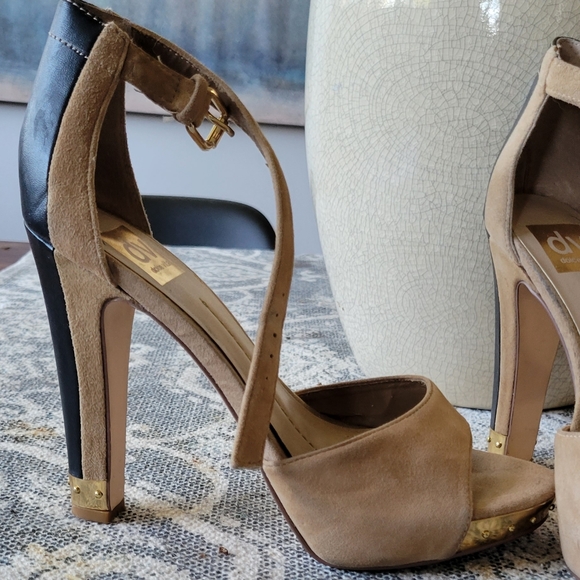 DOLCE VITA 2-tone heels - Picture 2 of 5